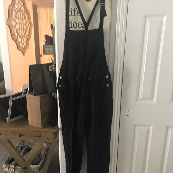 black comfy overalls